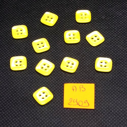 11 boutons en résine jaune - 10x10mm - ab2909