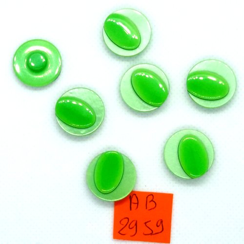 7 boutons en résine vert - 18mm - ab2959