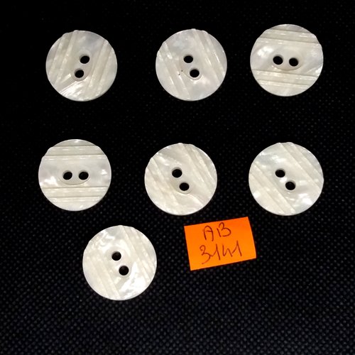 7 boutons en résine - ivoire - 22mm - ab3141