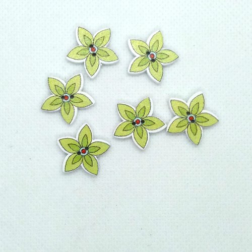 6 boutons en bois fantaisie - fleur vert clair - 18mm - bri515