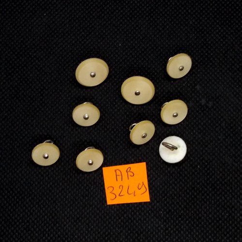 9 boutons en résine beige - taille diverse - ab3249