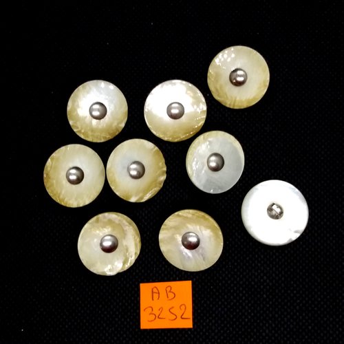 9 boutons en résine beige - 22mm - ab3252