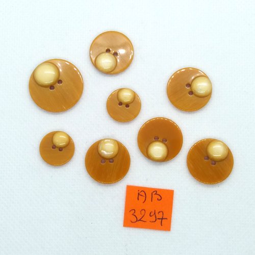 8 boutons en résine ocre et beige - taille diverse - ab3297