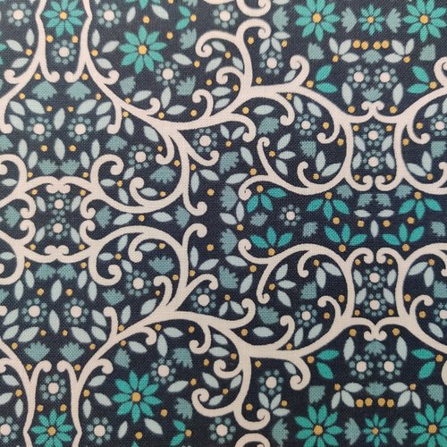 Tissu dashwood studio collection de noel - starlit hollow - fleur et arabesque - coton - 10cm/laize