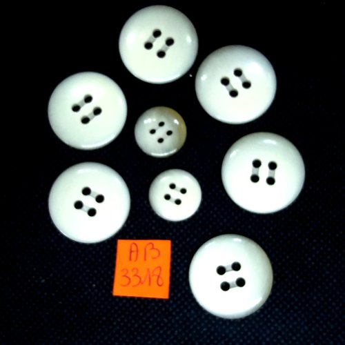8 boutons en résine beige - 23mm et 15mm - ab3318