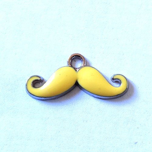 1 breloque moustache jaune - métal & émail - 23x10mm - b77