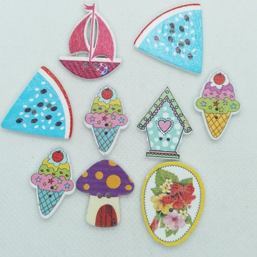 9 boutons en bois fantaisie - modèles et tailles différentes - bri577