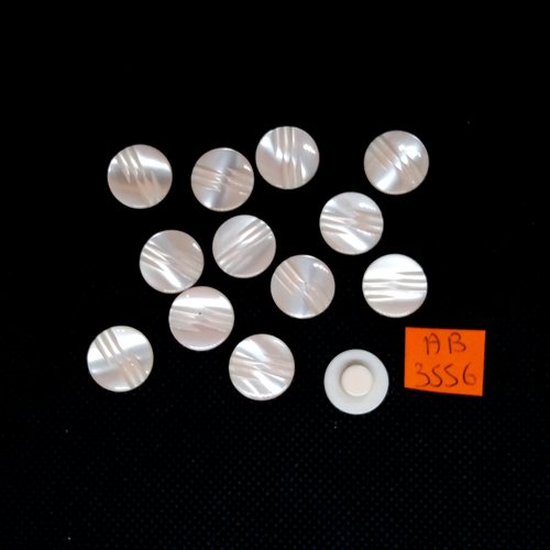 13 boutons en résine rose clair - 14mm - ab3556