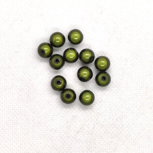 12 perles vertes - résine - 8mm - b158