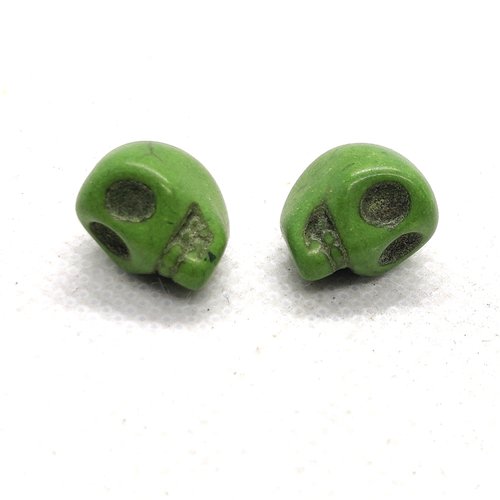 1 perle tête de mort howlite teintée vert 14mm - b173