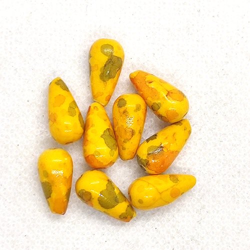 8 perles gouttes en résine jaune / vert - 14x7mm - b233
