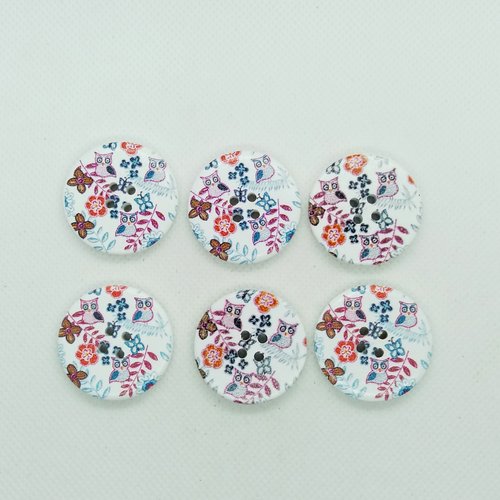 6 boutons fantaisie en bois chouettes multicolores sur fond blanc - 30mm - 17