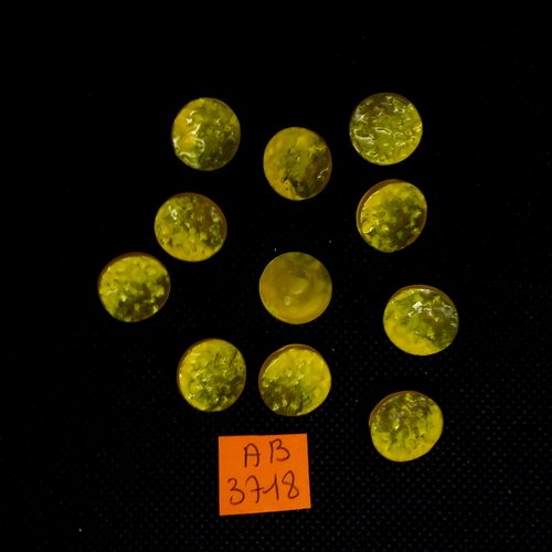 11 boutons en résine jaune/orangé - 15mm - ab3718