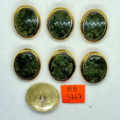 7 boutons en résine vert et doré - 24x28mm - ab3747