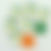 7 boutons en résine fantaisie - fraise blanc et vert - 17x15mm - ab3828