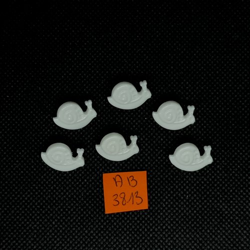 6 boutons en résine fantaisie - escargot  blanc - 17x12mm - ab3813
