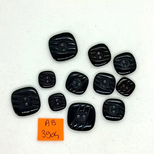 11 boutons en résine noir - taille diverse - ab3904