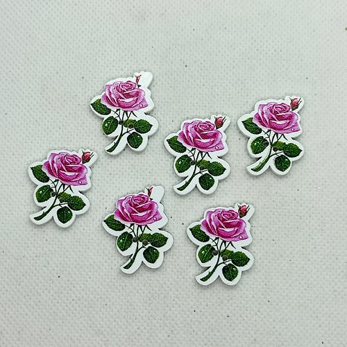 6 boutons en bois fantaisie - une fleur rose et vert - 25x31mm - bri627