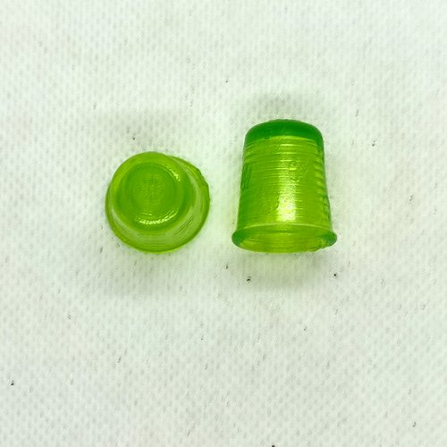 Dé à coudre en silicone couleur vert - entre 14mm / 15mm / 16mm