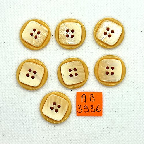 7 boutons en résine beige - 21mm - ab3936