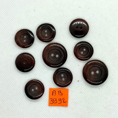 9 boutons en résine marron - 23mm et 18mm - ab3992