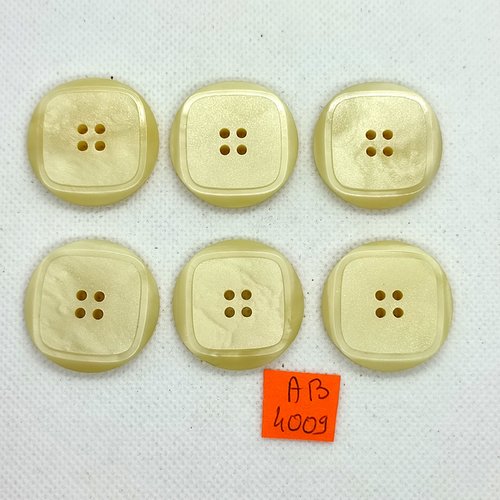 6 boutons en résine beige - 30mm - ab4009
