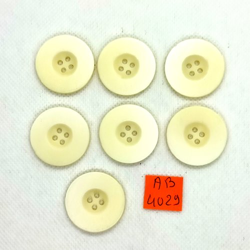 7 boutons en résine ivoire - 27mm - ab4029