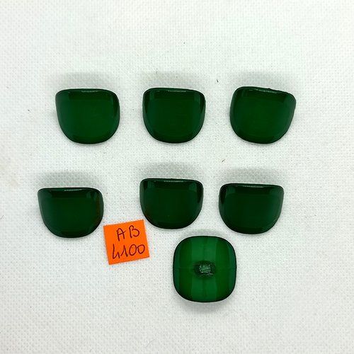 7 boutons en résine vert - 23x23mm - ab4100