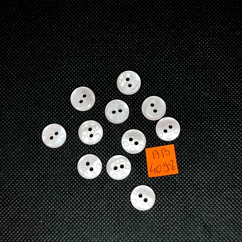 11 boutons en résine rose pale - (petits coeurs) - 12mm - ab4098