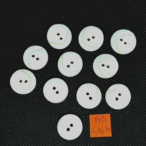11 boutons en résine blanc cassé - 18mm - ab4163