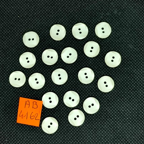 19 boutons en résine blanc cassé - 11mm - ab4163
