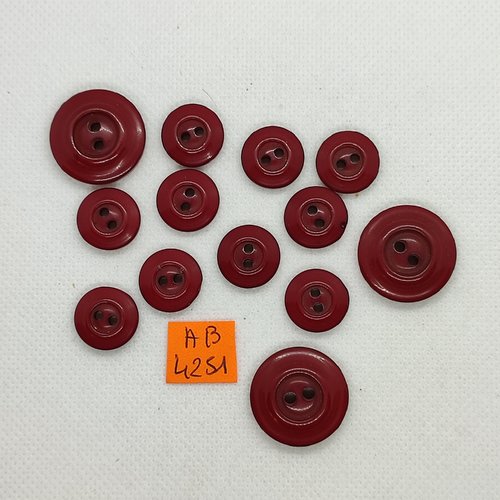 13 boutons en résine bordeaux - 22mm et 14mm - ab4251