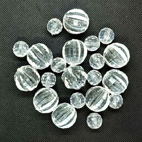 21 perles en résine transparent - 24mm et 14mm