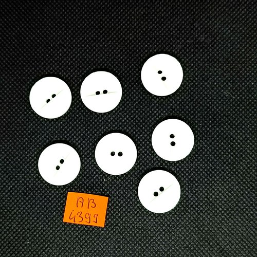 7 boutons en résine blanc - 18mm - ab4399