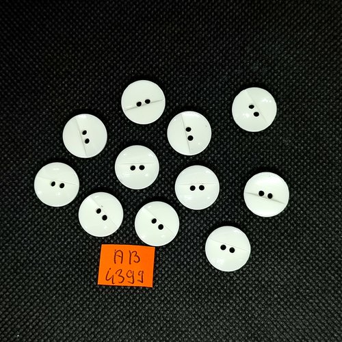 11 boutons en résine blanc - 14mm - ab4399