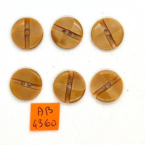 7 boutons en résine marron clair - 18mm - ab4360