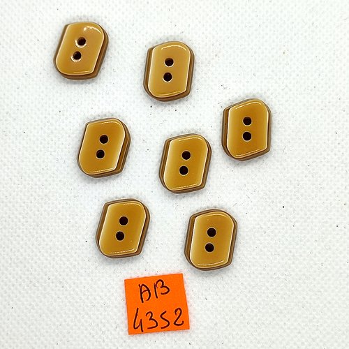 7 boutons en résine beige/marron - 14x17mm - ab4352