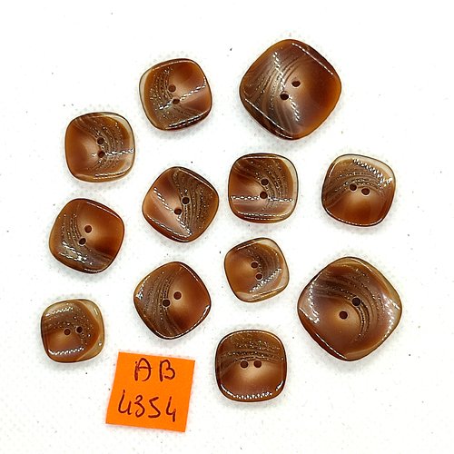 12 boutons en résine marron - taille diverse - ab4354