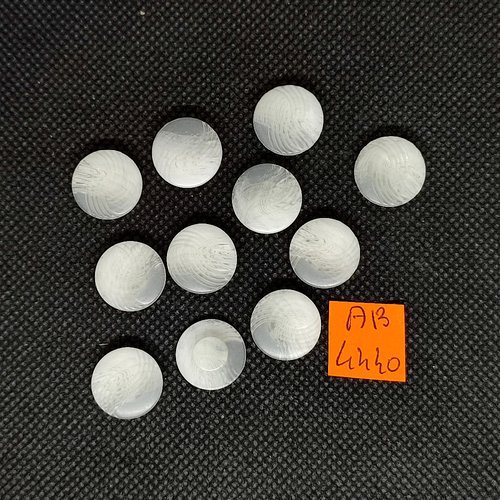 11 boutons en résine ivoire - 14mm - ab4440