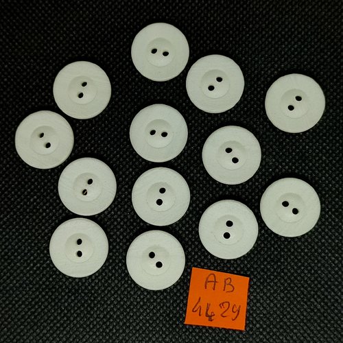 13 boutons en résine ivoire - 18mm - ab4429