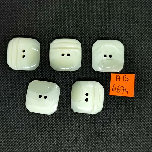 5 boutons en résine blanc et ivoire - 24x24mm - ab4674