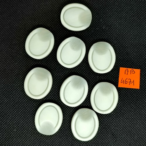 9 boutons en résine ivoire - 23x27mm - ab4671