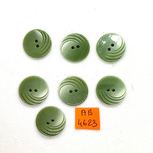 7 boutons en résine vert - 22mm - ab4623