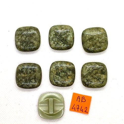 7 boutons en résine gris/vert - 23x23mm - ab4742