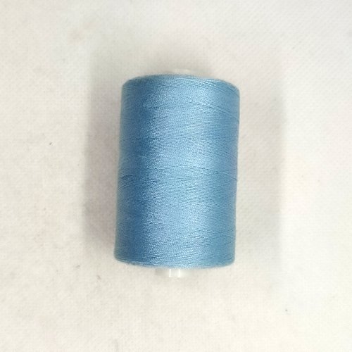 Fil en polyester - couture tous textiles - bleu ciel - 1000m - bri