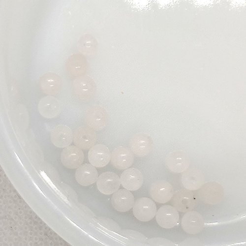 25 perles gemmes - jade transparent opaque - 4mm