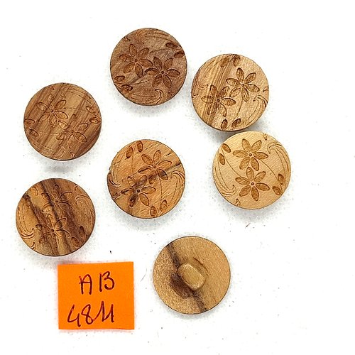 7 boutons en bois marron - avec fleur - 18mm - ab4811