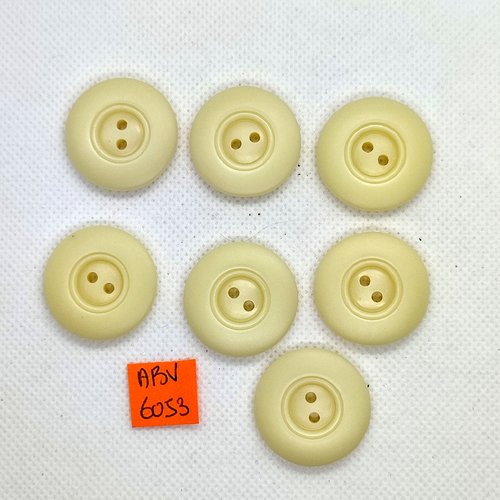 7 boutons en résine ivoire - 26mm - abv6053