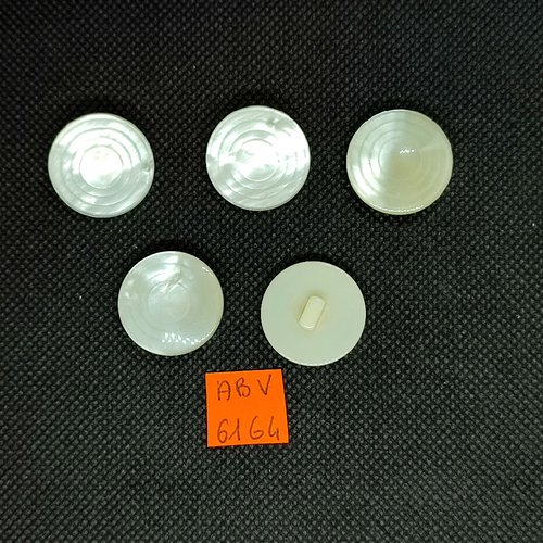 5 boutons en résine ivoire - 22mm - abv6164