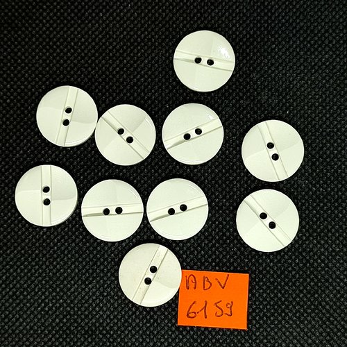 10 boutons en résine blanc cassé - 17mm - abv6159